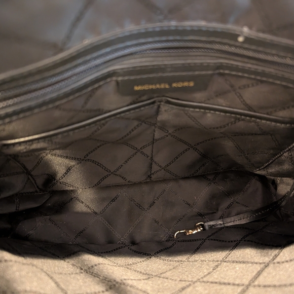 Michael KorsBlack & Gold Studded Voyager Tote Shoulder Bag Leather - Picture 8 of 11